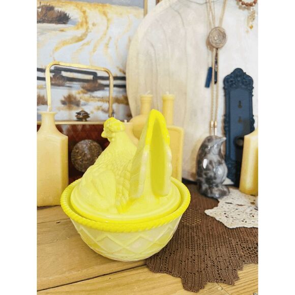 Westmoreland Mould Large Hen on Nest Mosser Glass USA – Dandelion Slag Yellow - Picture 4 of 7